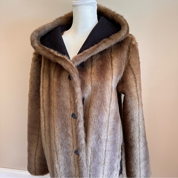Dennis Basso Faux Fur and Suede Winter Coat Reversible Brown and Black Size Lg - Picture 8 of 9